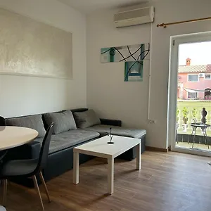  Apartament Jela With A Big Balcony